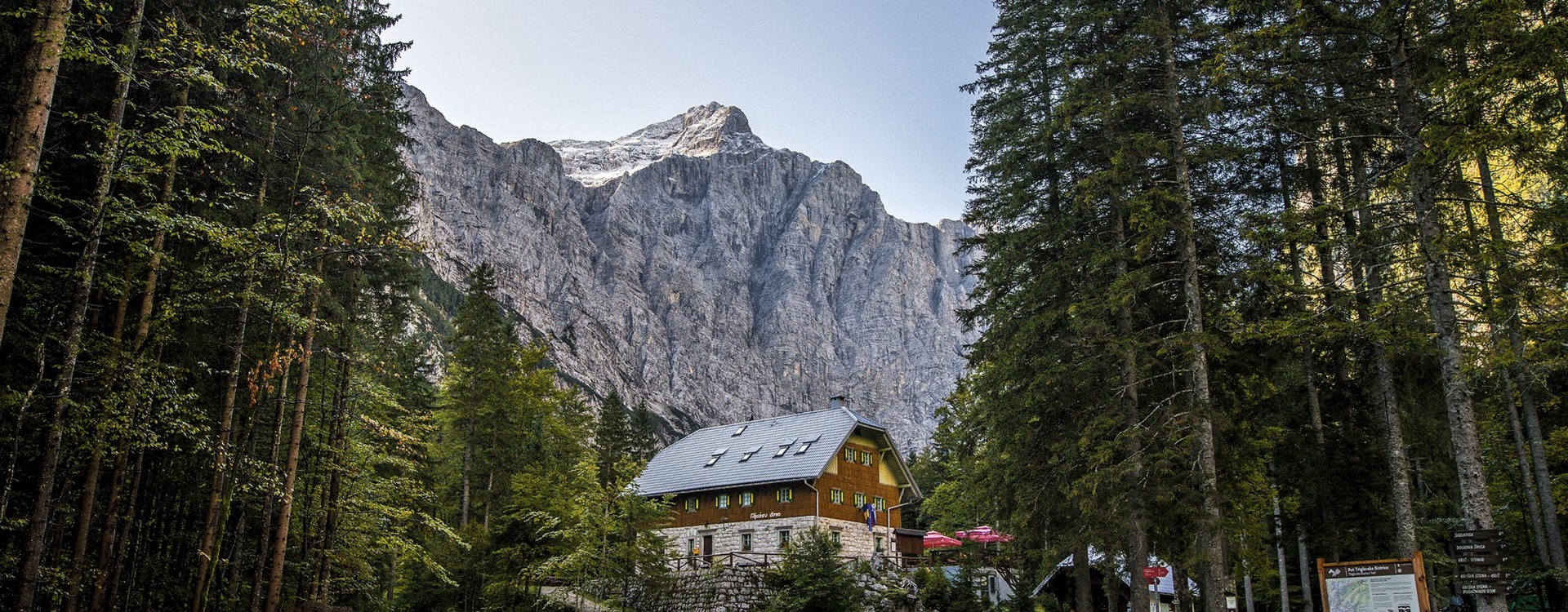 Aljažev dom v Vratih