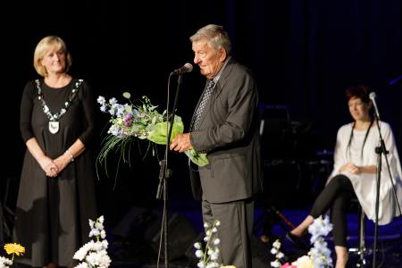 Proslava; vir: T. Levstek