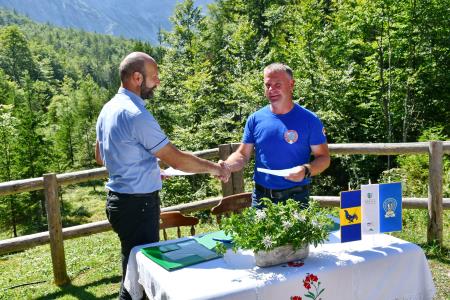 Slavnostni vstop v družino Gorniških vasi (foto: Miloš Kozan) 