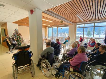 Sprejem županje v Domu Viharnik