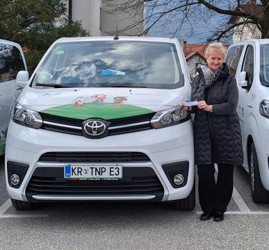 a4d8c4ce-765b-4f74-963b-bd51939d220b