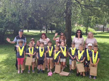 Prvošolci OŠ 16. decembra Mojstrana