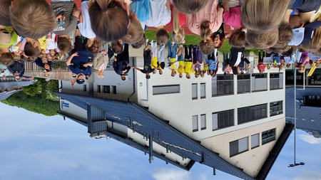 Sprejem pred OŠ Josipa Vandota Kr. Gora